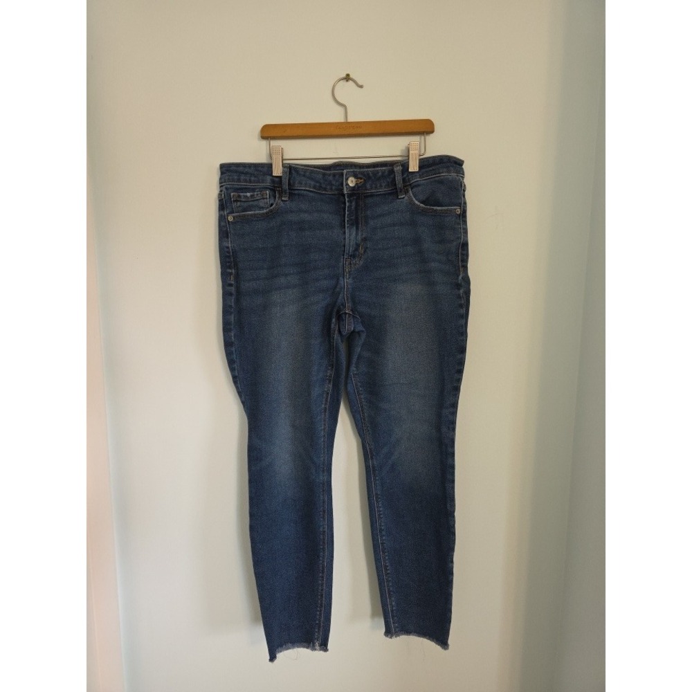 Old Navy Rockstar Super Skinny Jeans Womens 14 Mid-Rise Raw Hem Dark Wash Blue